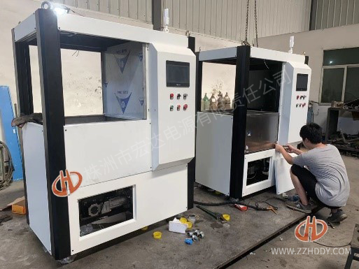 為寧波某熱（rè）處理工廠設計製（zhì）造的6工位轉台淬火機床